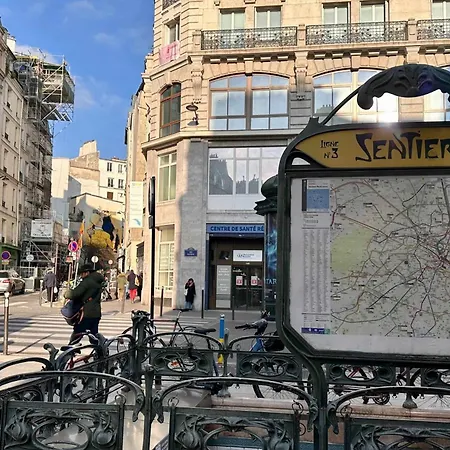 Ideally Located And Atypical In Paris